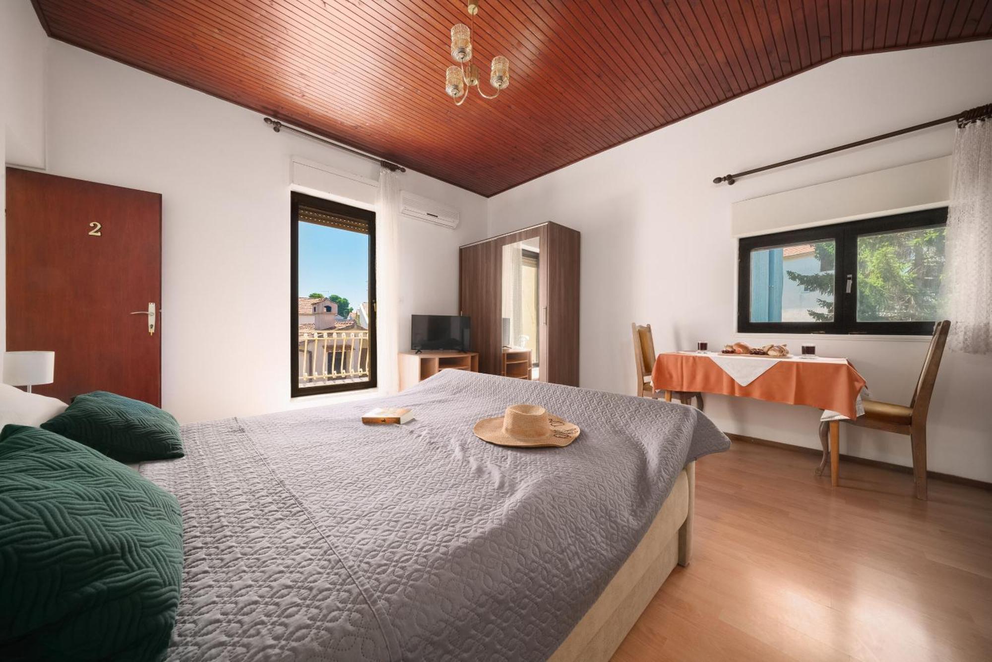 Apartment And Rooms Mrkovic Водице Екстер'єр фото